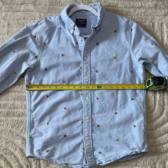 Abercrombie & Fitch Light Blue Shirt with Multicolor Accents - Picture 6 of 9